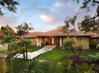 Villa in 629 East 83rd Street Villa in 629 East 83rd Street